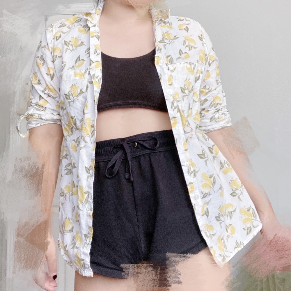 Lemon Plunged Collar Sleeves Buttoned